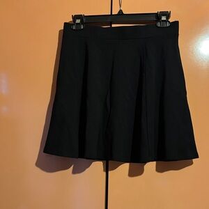 H&M NWT Black mini Skater Skirt Accented with silver zipper in back